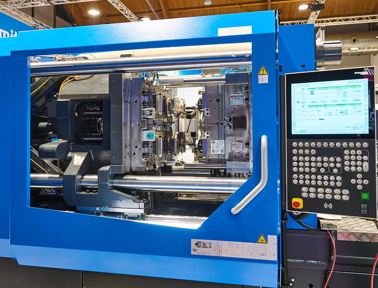 Injection press controls — third-party photographic reference