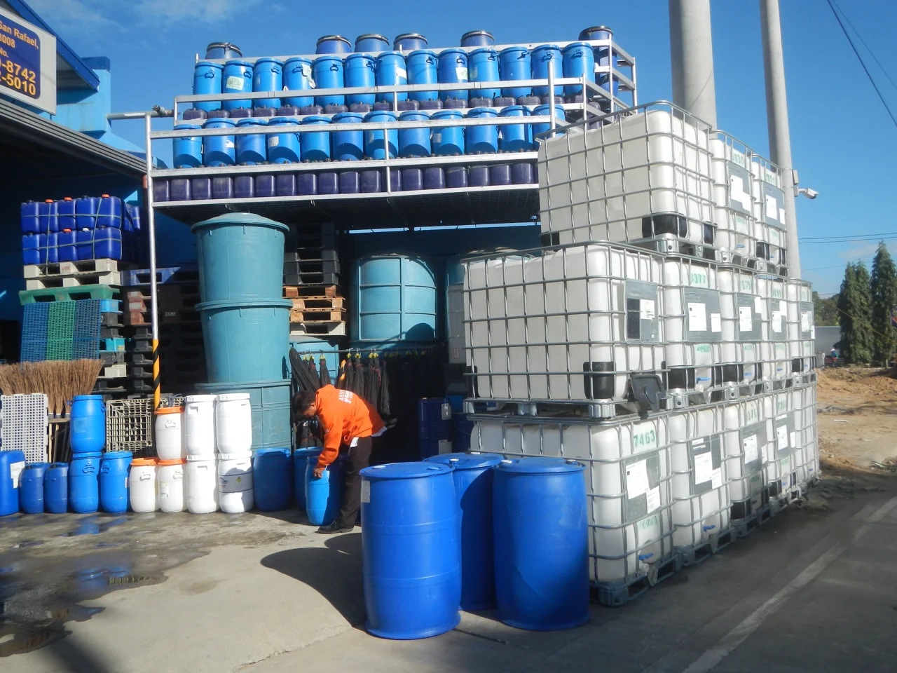 Industrial container storage and handling — third-party photographic reference